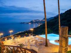 Ferienhaus - Ferienhaus Villa Finù - Panoramavilla mit Pool