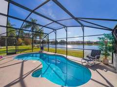 Ferienhaus - Ferienhaus Moderne Villa mit Seeblick nur wenige Minuten von Disney entfernt