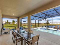 Ferienhaus - Ferienhaus Geräumige Unterkunft mit Seeblick in der Nähe von Disney