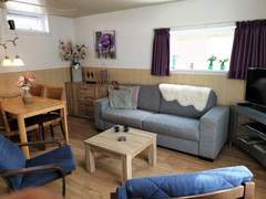 Ferienhaus - Ferienhaus Sommerhaus in ruhiger Lage mit privatem Garten und Terrasse