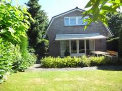 Ferienhaus - Ferienhaus mit privatem Garten und Terrasse