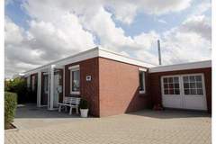 Ferienhaus Uschi - Ferienunterkunft in Dornumersiel (4 Personen)