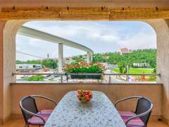 Ferienwohnung - Ferienwohnung LAURA 4 / HR-05492-04