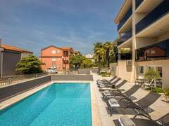 Ferienwohnung - Ferienwohnung Modernes Apartment in Crikvenica mit Gemeinschaftspool