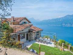Ferienhaus - Ferienhaus Villa mit schönem Seepanorama und Naturteich
