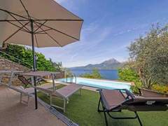Ferienhaus - Ferienhaus Privater Pool und herrlicher Seeblick