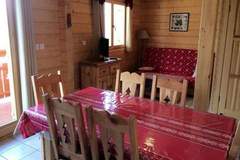 Ferienwohnung - Chalets Des Aiguilles - Ferienunterkunft in Reallon (8 Personen)
