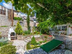 Ferienwohnung - Ferienwohnung ELLA 2 / HR-02352-02