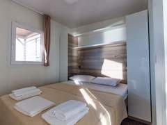 Ferienwohnung - Ferienwohnung Mobilheim für 4 Erwachsene und 2 Kinder