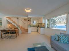 Ferienwohnung - Ferienwohnung Chesa Lagrev 3