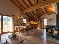 Ferienwohnung - Ferienwohnung Chesa Trais FluorsC3