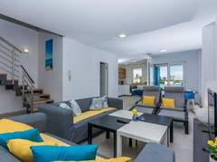 Ferienhaus - Ferienhaus Strandvilla Miri Rose mit beheizbarem Pool