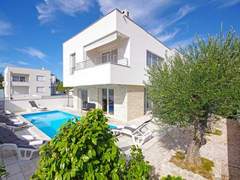 Ferienwohnung - Ferienwohnung Apartment 1 Laura