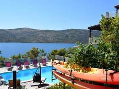 Ferienhaus - Ferienhaus Seaside Villa Lara mit beheiztem Swimmingpool