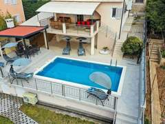 Ferienhaus - Ferienhaus Villa Urban in Trogir mit privatem beheiztem Pool