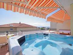 Ferienwohnung - Ferienwohnung Apartment mit drei Schlafzimmern, Whirlpool und Meerblick