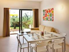 Ferienwohnung - Ferienwohnung Dreizimmerwohnung mit teilweiser Seesicht