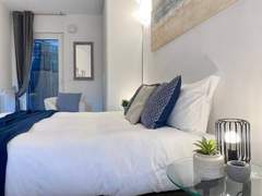 Ferienwohnung - Ferienwohnung Casa Rosa Tre, 45 Quadratmeter Wohnung und Parkplatz