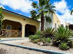 Ferienhaus - Ferienhaus Villa Panseiku mit privatem Pool Jan Thiel