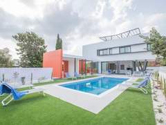 Ferienhaus - Ferienhaus Neue, luxuriöse 3-Schlafzimmer-Villa in Protaras Zentrum