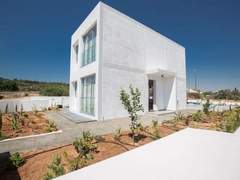 Ferienhaus - Ferienhaus Wunderschöne, geräumige Ferienvilla mit BBQ