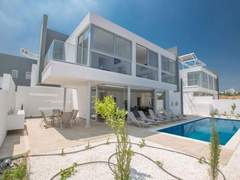Ferienhaus - Ferienhaus Neue 3-Schlafzimmer-Villa mit Pool in Protaras