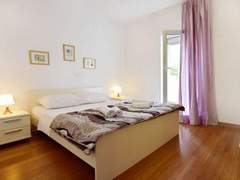 Ferienwohnung - Ferienwohnung Apartment mit Pool und Whirlpool in der Nähe des Strandes Umag