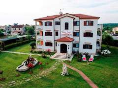 Ferienwohnung - Ferienwohnung Villa Linet 4.