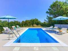 Ferienhaus - Ferienhaus Villa Olivia mit eigenem Pool