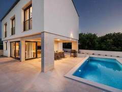 Ferienhaus - Ferienhaus Brandneue Villa -beheizter Pool mit schönem Meerblick