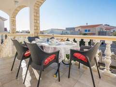 Ferienwohnung - Ferienwohnung Apartment Kikas