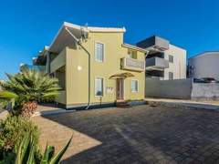 Ferienwohnung - Ferienwohnung Apartment Mahnet 1