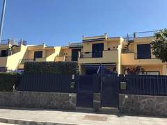 Ferienhaus - Ferienhaus in Costa Meloneras mit Großem gemeinsamem Pool