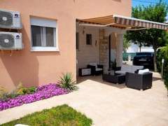 Ferienwohnung - Ferienwohnung Gemütliche Einzimmerwohnung Kristijan