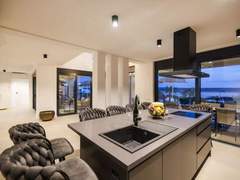 Ferienhaus - Ferienhaus Villa Novue with pool