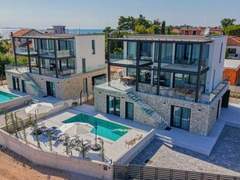 Ferienhaus - Ferienhaus Seafront Villa Serena with pool and seaview