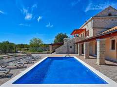Ferienhaus - Ferienhaus Villa Jacassa with heated pool and jacuzzi