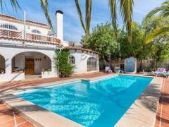 Ferienhaus - Ferienhaus Villa Axel - PlusHolidays