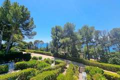 Ferienwohnung - Appartement En Domaine 4 Pers - Vue Mer Et Piscine - Ferienunterkunft in Saint-Raphaël (4 Personen)