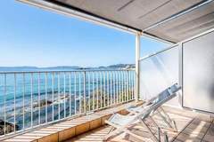 Ferienwohnung - Résidence Suite Vue Mer 🌅 &ndash; Comme Un Appartement, Dans Un H&ocirc;tel 4★ Ferm&eacute; L&rsquo;hiver - Ferienunterkunft in Le Lavandou (4 Personen)