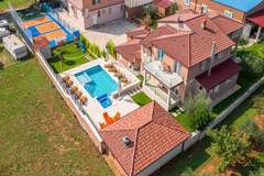 Ferienhaus, Exklusive Unterkunft - Villa Istrakamen - Ferienunterkunft in Valtura (18 Personen)