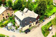 Ferienhaus - Hondvriendelijke woning met jacuzzi - Ferienunterkunft in Bouillon (8 Personen)