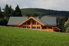 Ferienhaus - Luxus Blockhaus A - Ferienunterkunft in Willingen (8 Personen)