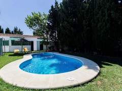 Ferienhaus - Ferienhaus in Conil De La Frontera mit gemeinsamem Pool, Grill und Garten