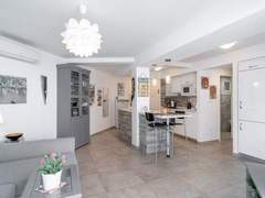 Ferienwohnung - Ferienwohnung Apartamento Urban Suite by Casasol