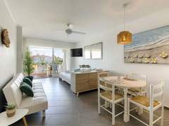 Ferienwohnung - Ferienwohnung WELCS ESTUDIO PRECIOSO 049 EMP Frente al mar