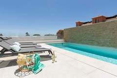 Ferienhaus, Exklusive Unterkunft - Modern Villa with Private Pool & Rooftop Terrace - Ferienunterkunft in Mijas Costa (8 Personen)