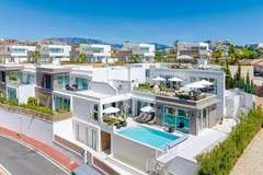 Ferienhaus, Exklusive Unterkunft - Unique & Luxurious Villa with Heated Pool! - Ferienunterkunft in Mijas Costa (18 Personen)