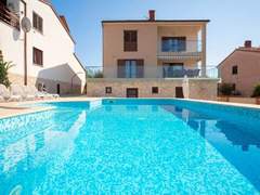 Ferienhaus - Ferienhaus Villa Nicole für 10 Personen in Banjole