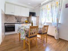 Ferienwohnung - Ferienwohnung Apartment Raspolic no.1